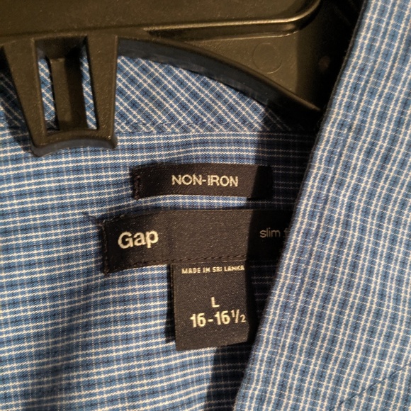 Two Gap Dress Shirts both Large Slim - Picture 2 of 6